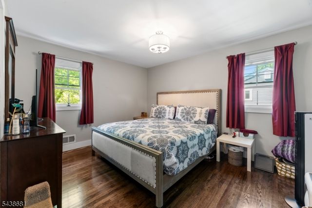 59 Locust Ave, Fanwood Boro, NJ 07023