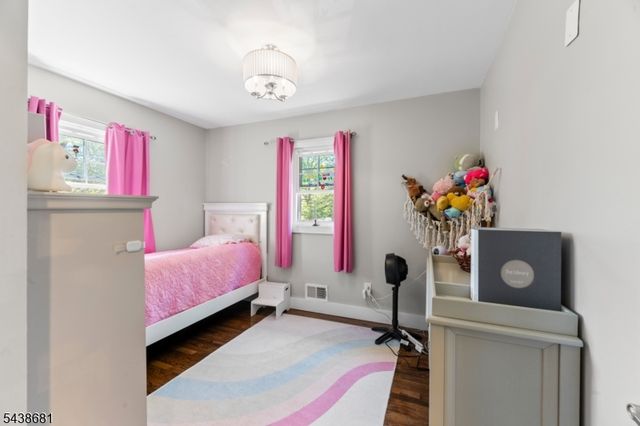 59 Locust Ave, Fanwood Boro, NJ 07023