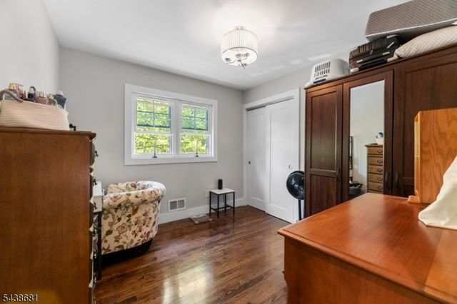 59 Locust Ave, Fanwood Boro, NJ 07023