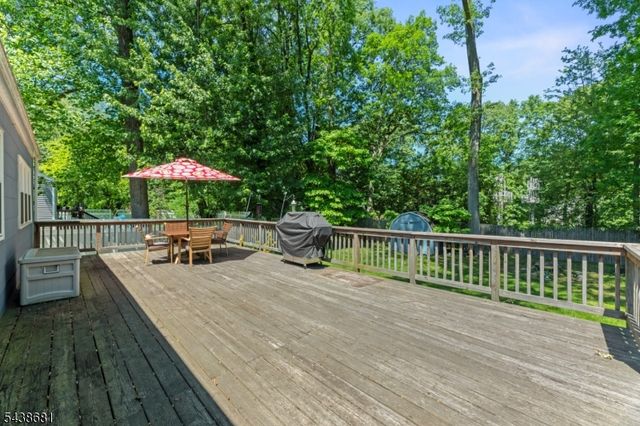 59 Locust Ave, Fanwood Boro, NJ 07023