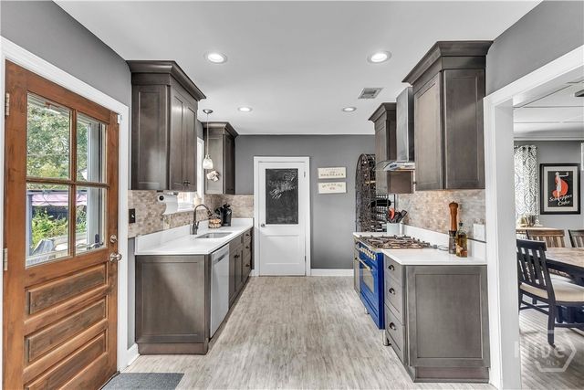 223 E 64th Street, Savannah, GA 31405