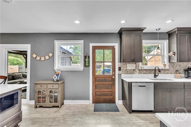 223 E 64th Street, Savannah, GA 31405