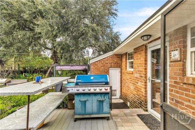 223 E 64th Street, Savannah, GA 31405