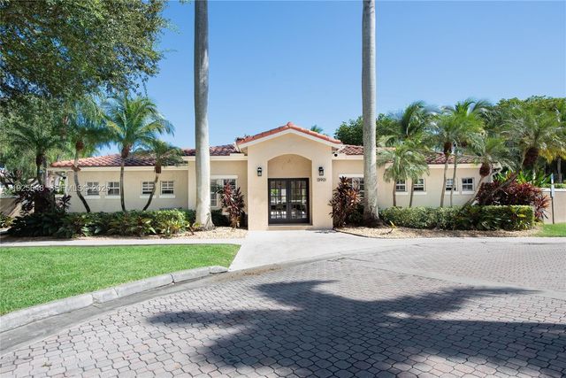 13912 SW 103rd Ln, Miami, FL 33186