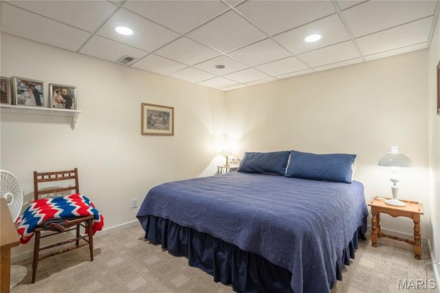 10184 Carlton Place Court, St Louis, MO 63123