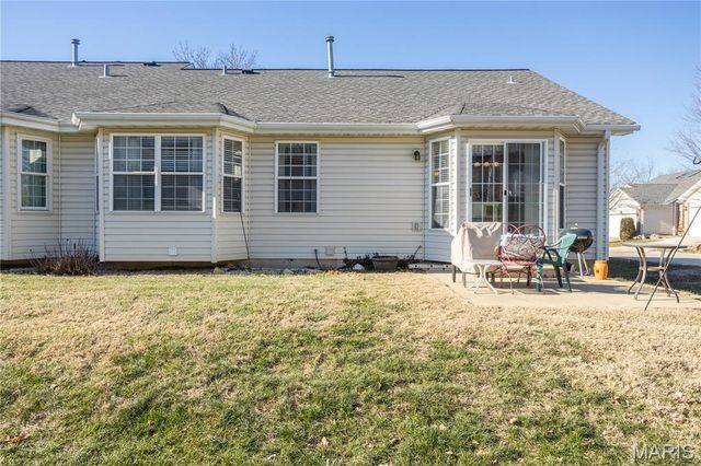 10184 Carlton Place Court, St Louis, MO 63123