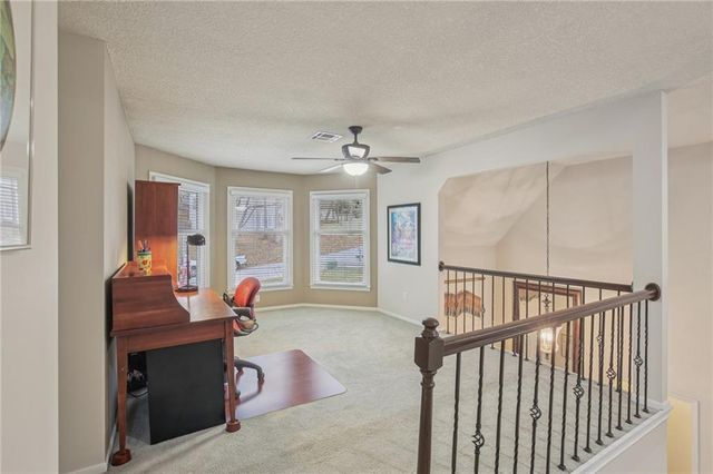 4121 NE Edgewater Court, Lee's Summit, MO 64064