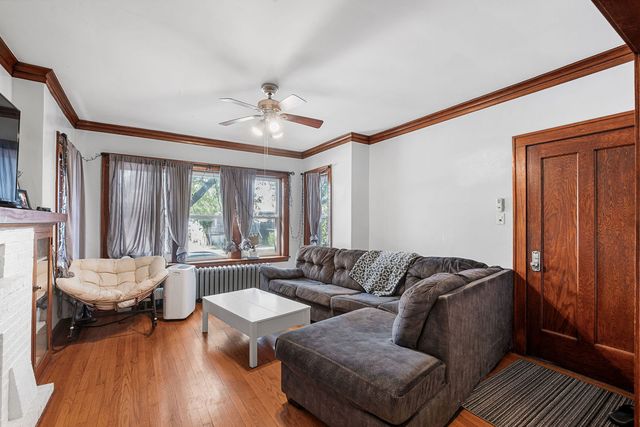 2019 N Leclaire Avenue, Chicago, IL 60639