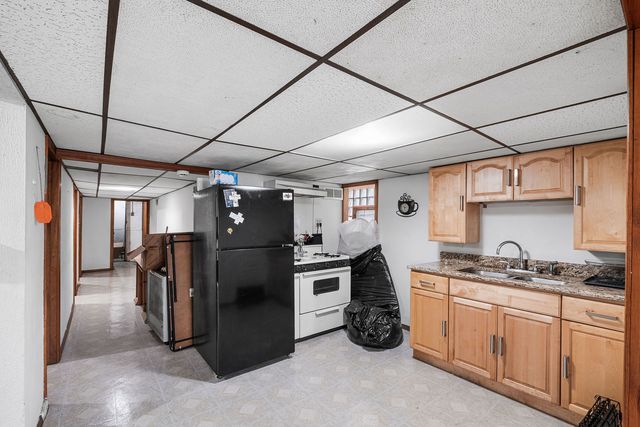 2019 N Leclaire Avenue, Chicago, IL 60639