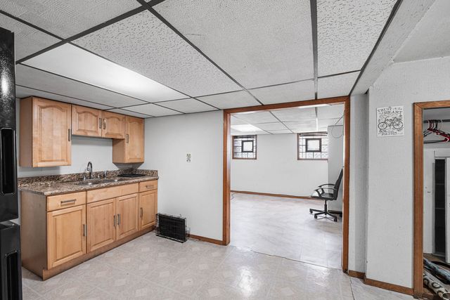 2019 N Leclaire Avenue, Chicago, IL 60639