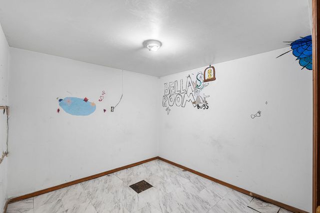 2019 N Leclaire Avenue, Chicago, IL 60639