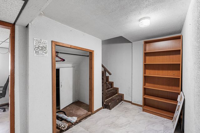 2019 N Leclaire Avenue, Chicago, IL 60639
