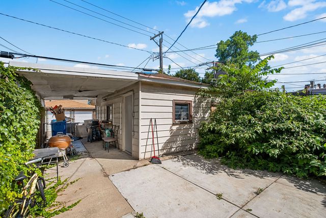 2019 N Leclaire Avenue, Chicago, IL 60639