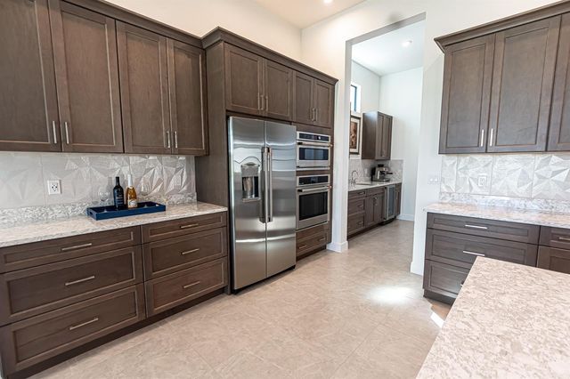 10188 SW Latium Way, Port St. Lucie, FL 34987