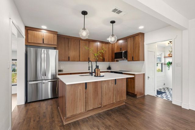 43 Vaughn Drive, Denison, TX 75020