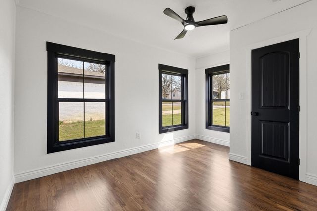 43 Vaughn Drive, Denison, TX 75020