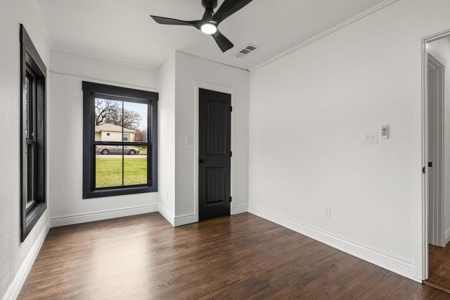 43 Vaughn Drive, Denison, TX 75020