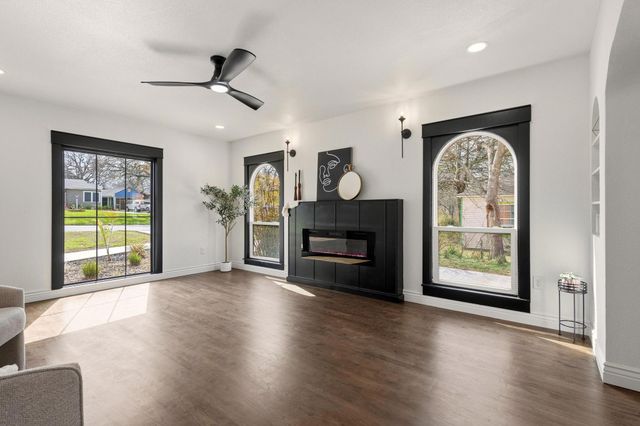 43 Vaughn Drive, Denison, TX 75020