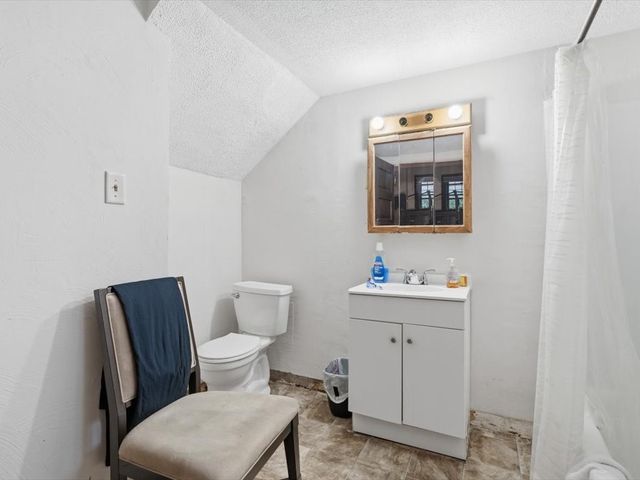 215 S Braddock Ave, Point Breeze, PA 15221