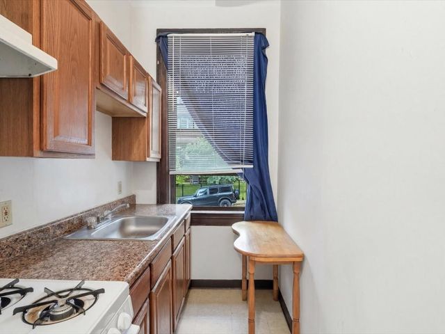 215 S Braddock Ave, Point Breeze, PA 15221