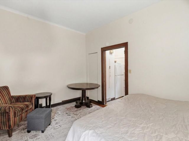 215 S Braddock Ave, Point Breeze, PA 15221