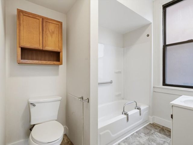 215 S Braddock Ave, Point Breeze, PA 15221