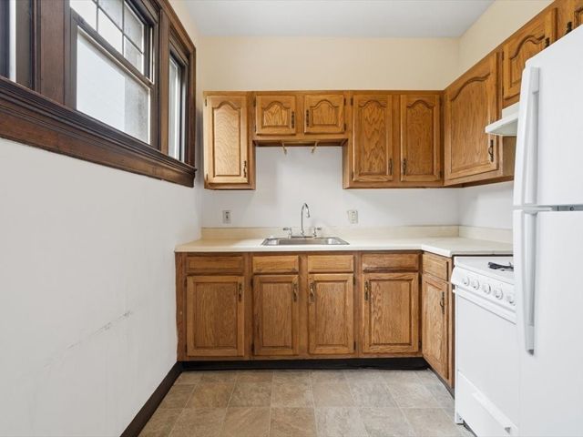 215 S Braddock Ave, Point Breeze, PA 15221