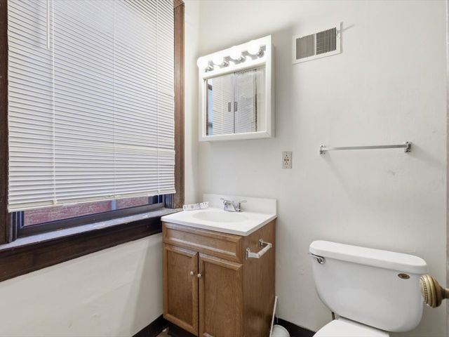 215 S Braddock Ave, Point Breeze, PA 15221