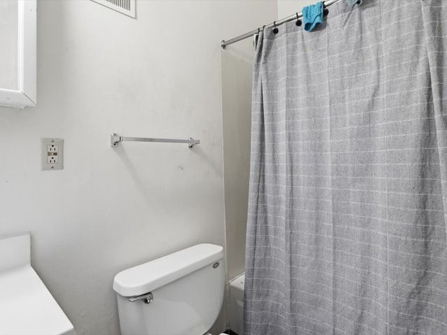 215 S Braddock Ave, Point Breeze, PA 15221