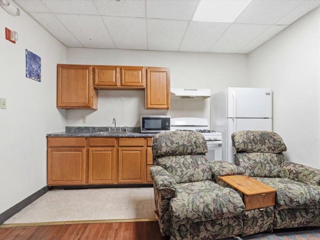 215 S Braddock Ave, Point Breeze, PA 15221