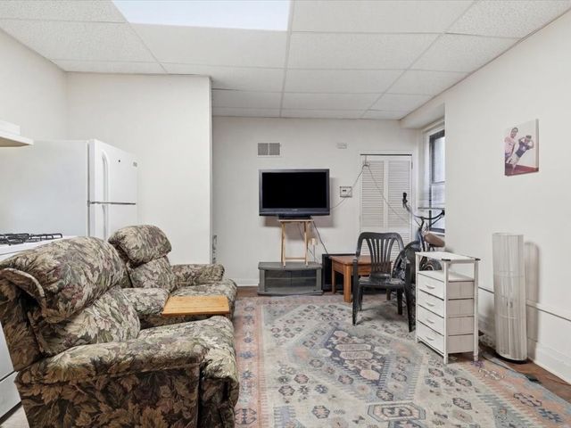 215 S Braddock Ave, Point Breeze, PA 15221