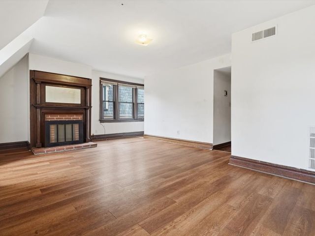 215 S Braddock Ave, Point Breeze, PA 15221