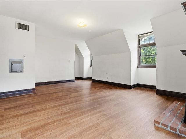 215 S Braddock Ave, Point Breeze, PA 15221
