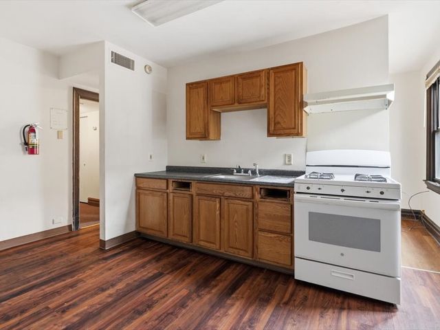 215 S Braddock Ave, Point Breeze, PA 15221