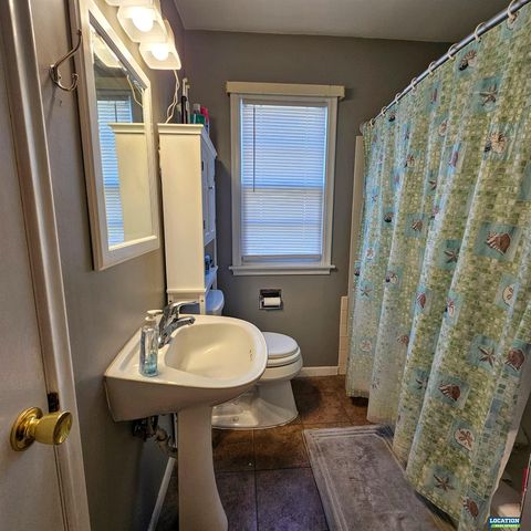 4308 D Street, Lincoln, NE 68510