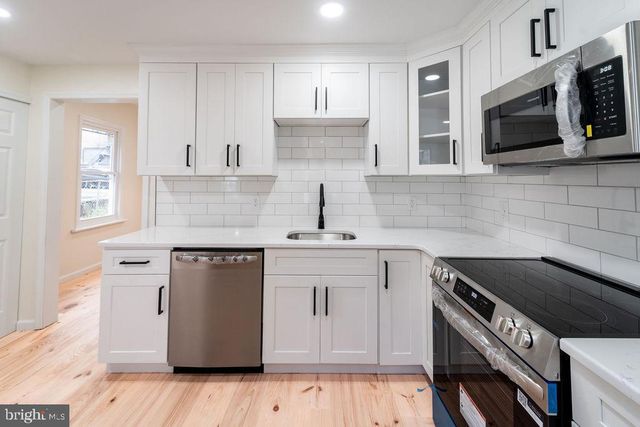 20 W RASPBERRY ST, Bethlehem, PA 18018