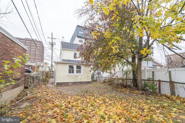 20 W RASPBERRY ST, Bethlehem, PA 18018