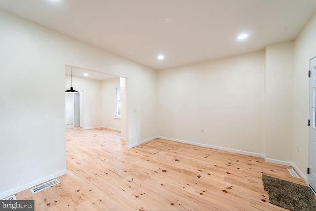 20 W RASPBERRY ST, Bethlehem, PA 18018