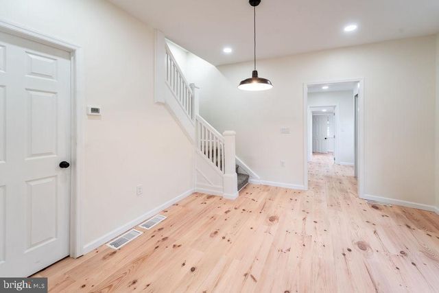 20 W RASPBERRY ST, Bethlehem, PA 18018