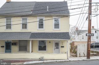 20 W RASPBERRY ST, Bethlehem, PA 18018