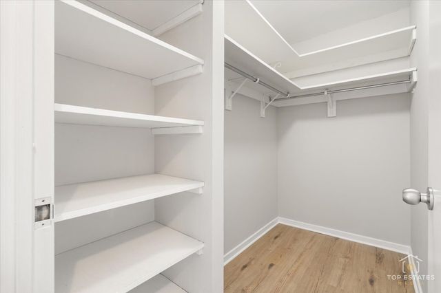 211 E Ohio Street 2806, Chicago, IL 60611