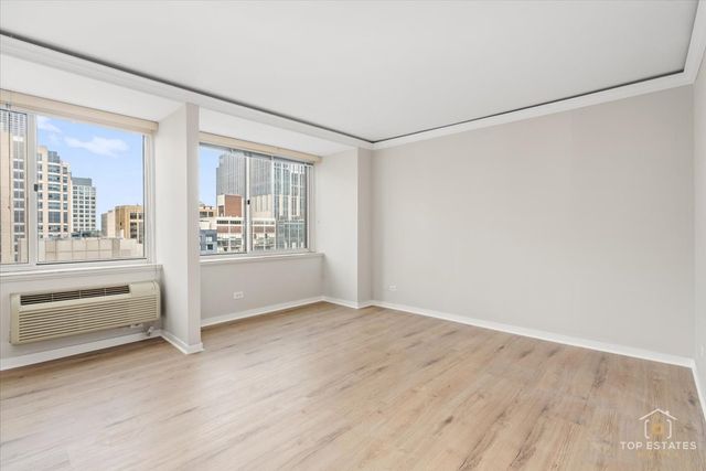 211 E Ohio Street 2806, Chicago, IL 60611