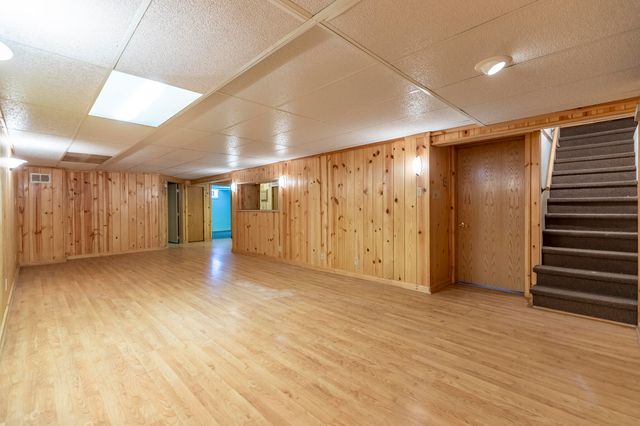 9430 Hilltop Drive, St. John, IN 46373