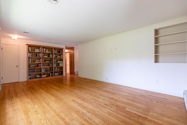 9430 Hilltop Drive, St. John, IN 46373