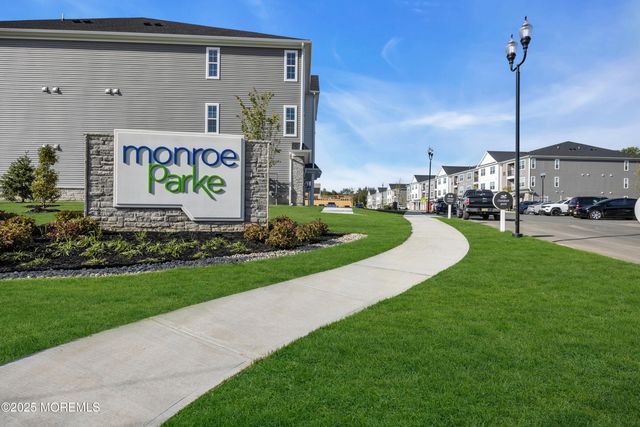 28311 Radford Court 2829, Monroe, NJ 08831
