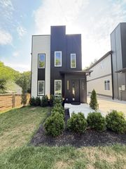 1717 Luton St # B, Nashville, TN 37207