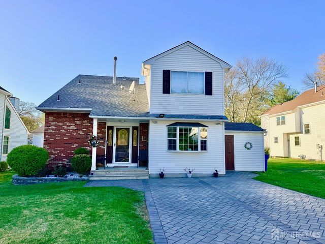 6 Amara Court, Old Bridge, NJ 08857