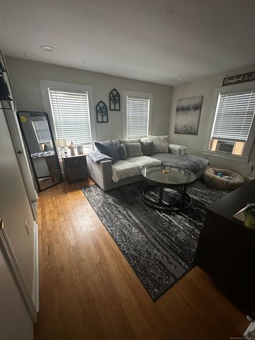 51 Pearl Street, Guilford, CT 06437