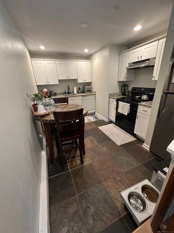 51 Pearl Street, Guilford, CT 06437
