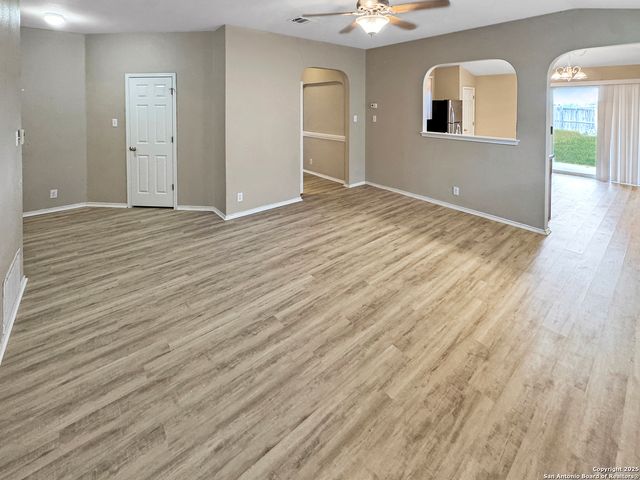 312 Hummingbird, New Braunfels, TX 78130